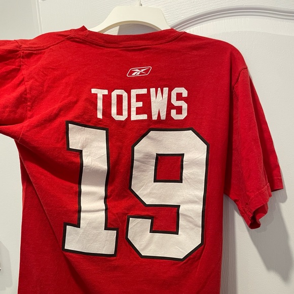 Official NHL pro sport t shirt! - Picture 4 of 5